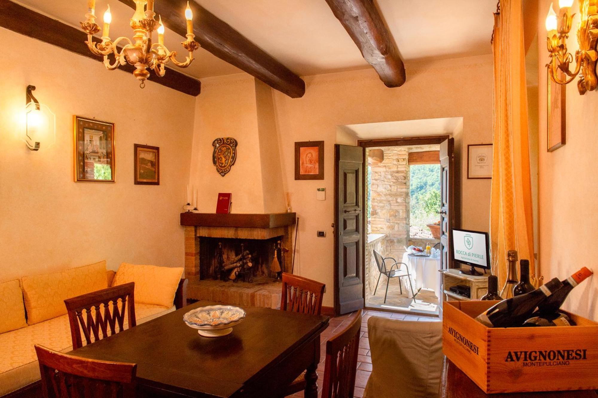 Rocca Di Pierle, Agriturismo Di Charme - Cortona Mercatale  Bagian luar foto